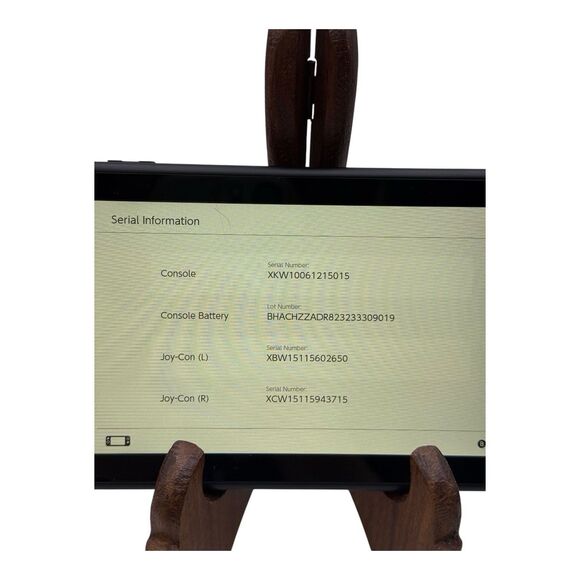 Nintendo Switch with Neon Blue and Neon Red Joy-Con (HAC-001-01) - Picture 8 of 8